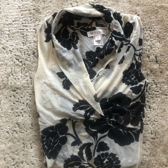 Tops - Pretty black and white silk blouse